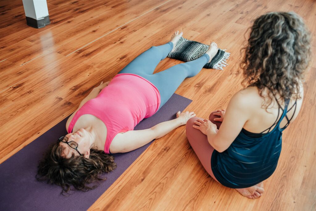 What to Expect in a One-on-One Yoga Therapy Session